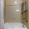 Отель Lake Texoma Inn and Suites, фото 8