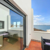 Отель DEK001 Riverview Modern Townhouse in Centre of Ay, фото 4