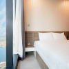 Отель Vinhomes Golden River Luxury Apartment, фото 32