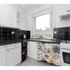 Отель Leith Walk Gem! Lovely + Great Value - Sleeps 4, фото 3