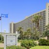 Отель Galvestonian 1002-Beachfront Getaway - 2 Br Condo в Галвестоне