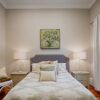 Отель Newly Renovated Parkside Apt, фото 10