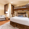 Отель Townhome on the Creek 135 by Avantstay Ski In/ Ski Out Home w/ Hot Tub, фото 7