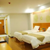 Отель GreenTree Inn Zhenjiang Dagang New District Tonggang Road Butterfly Square Hotel, фото 1