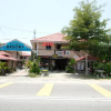 Отель OYO 44005 Senangin Resort and Cafe, фото 13