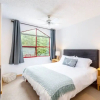 Отель Cozy Creekside Two-Storey Condo, фото 3