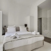 Отель Modern Apt 3bdr/3bath - Louvre Museum/Tuileries, фото 3