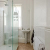 Отель Fantastic Bright 2 Bed Notting Hill, фото 14
