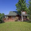 Отель Bear Hugs - Great Cabin! 2 Bedroom Cabin by RedAwning, фото 31