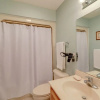 Отель Pine Knoll Shores Getaway - Walk to Beach!, фото 9