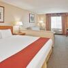 Отель Holiday Inn Express And Suites - Vernon, an IHG Hotel, фото 4