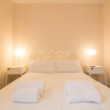 Отель Spacious Canal side Apartment With Free Parking, фото 8