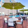 Отель La Quinta Inn & Suites by Wyndham Orlando - IDrive Theme Parks, фото 14