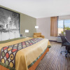 Отель Super 8 by Wyndham Madison South, фото 7