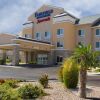 Отель Fairfield Inn & Suites by Marriott Carlsbad в Карлсбаде