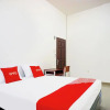 Отель OYO 94176 Suka Maju Homestay Syariah, фото 5