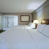 Отель Holiday Inn Manhattan at the Campus, an IHG Hotel, фото 5