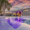 Отель Sunsets on 11th by Avantstay Resort-style Pool + Hot Tub Game Room, фото 25