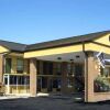 Отель Travelers Inn & Suites, фото 18