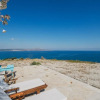 Отель Karavos View - A Unique Artists' Hideaway Paradise, фото 17