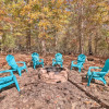 Отель 'serenity Woods' Cabin w/ Hot Tub & Fire Pit, фото 12