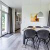 Отель Nice chalet with dishwasher, in a holiday park in the middle of De Veluwe, фото 2