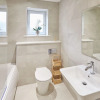 Отель Host Stay 3 Queens Court, фото 8