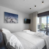 Отель Blue Whisper Luxury Living Suites, фото 4