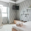 Отель Comfort and Cozy Studio at MT Haryono Square Apartment, фото 3