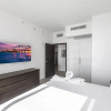 Отель Upscale Modern 2 Bedroom Condo on the Beach, фото 29