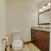 Отель Sosuite 1BR Penthouse w W D Gym On-site Bar, фото 6
