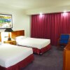 Отель Surabaya Suites Hotel Powered by Archipelago, фото 17