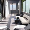 Отель New Beverly Hills Modern Home Luxury Estate, фото 7