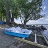 Отель 'willow Point' ~ Lake Champlain House w/ 2 Kayaks! в Айле-ля-Мотте