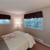 Отель Silver Spring Chalet Large 4 bedroom, Pittsfield VT, 20 min to Killington Slopes 4 Home by RedAwning, фото 6
