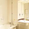 Отель Premier Inn Heathrow M4/J4, фото 6