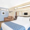 Отель Microtel Inn & Suites by Wyndham Waynesburg, фото 15