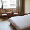Отель Huanying Living Hotel Shilong Branch, фото 14