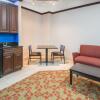 Отель Holiday Inn Express Cleveland Airport - Brookpark, an IHG Hotel, фото 19