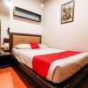 Отель RedDoorz Plus near Pasar Wisata, фото 3