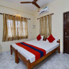 Отель OYO 10809 Hotel Tushar Inn, фото 6