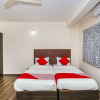 Отель OYO 17247 Resside 11, фото 13