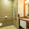 Отель Holiday Inn Express Hotel And Suites, фото 5