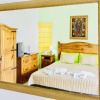 Отель Room in B&B - Deluxe Budget Balcony Room With Swimming Pool Air Conditioning and Parking, фото 1