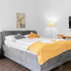 Отель Vivid King Bed Apt - 12 minutes from City Center, фото 4