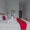 Отель RedDoorz near Hermes Place Polonia Medan, фото 3