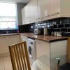 Отель Cosy 2 Bed Flat 1 in Swansea - Home Away From Home, фото 6