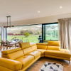 Отель River Range Cottage - Havelock North Holiday Home, фото 8