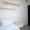 Отель Good Location And Comfy 2Br At Tamansari Papilio Apartment, фото 8