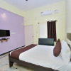 Отель OYO 9060 Sri Sai Guest Inn, фото 3